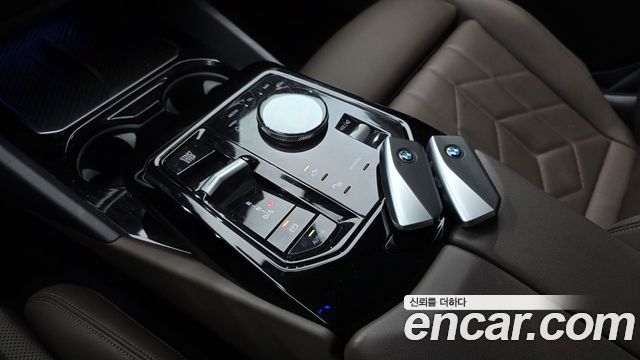 BMW 5-Series 2024 — photo 12