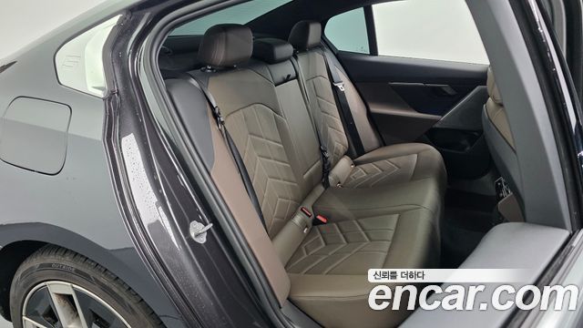 BMW 5-Series 2024 — photo 17