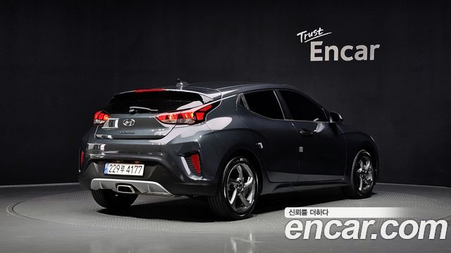 Hyundai Veloster 2018 — photo 2