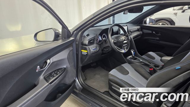 Hyundai Veloster 2018 — photo 10