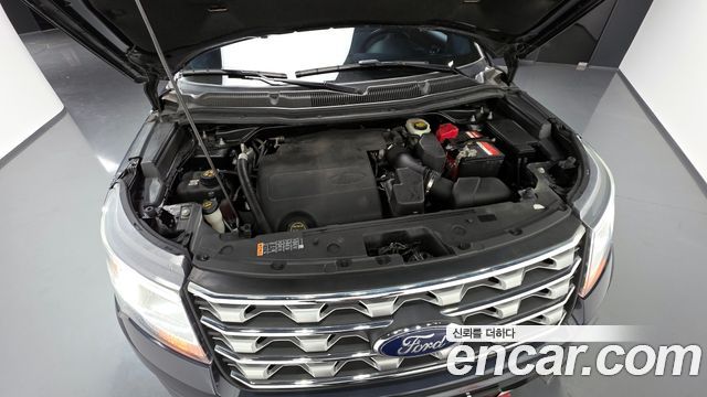 Ford Explorer 2017 — photo 6