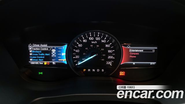Ford Explorer 2017 — photo 11
