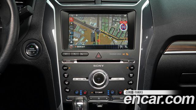Ford Explorer 2017 — photo 19