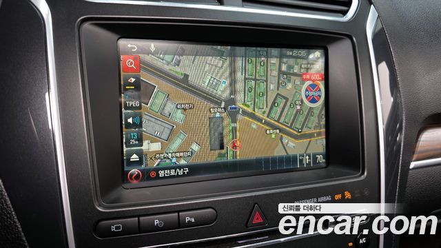 Ford Explorer 2017 — photo 20