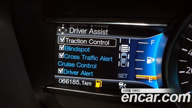 Ford Explorer 2017 — photo 27