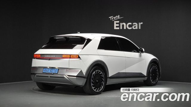 Hyundai Ioniq5 2022 — photo 2