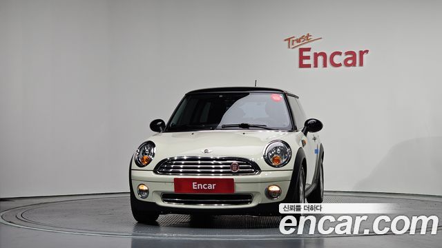 Mini Cooper 2010 — photo 3