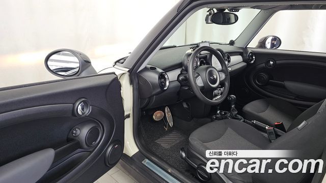 Mini Cooper 2010 — photo 10