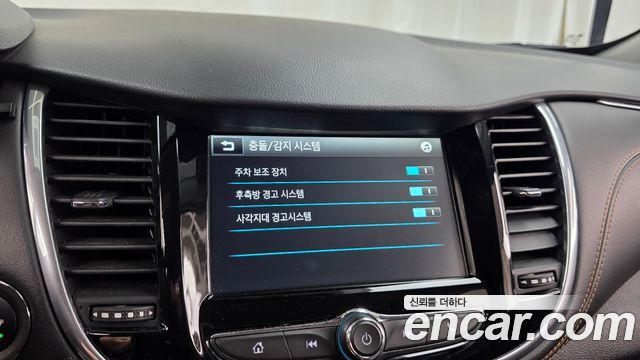 Chevrolet Korea Trax 2019 — photo 24