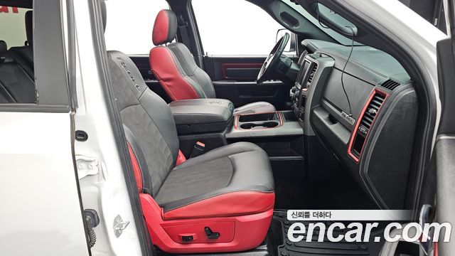 Dodge Ram Pick Up 2016 — photo 11