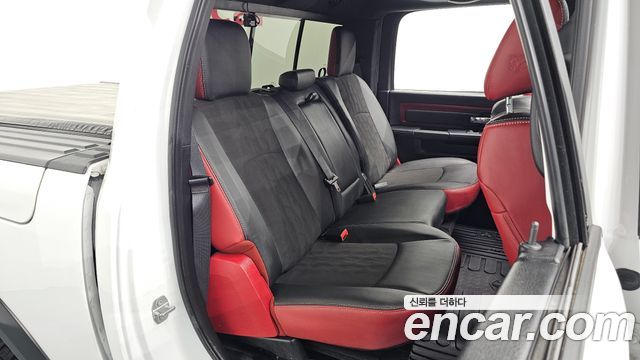 Dodge Ram Pick Up 2016 — photo 12