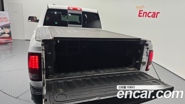 Dodge Ram Pick Up 2016 — photo 20