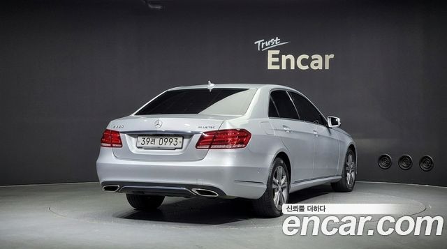 Mercedes-Benz E-Class 2016 — photo 2
