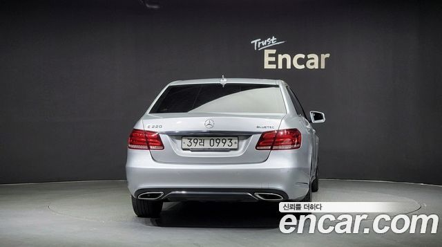 Mercedes-Benz E-Class 2016 — photo 4