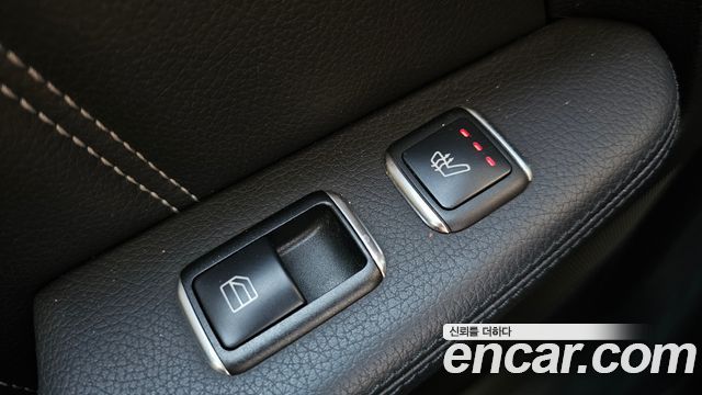 Mercedes-Benz E-Class 2016 — photo 18