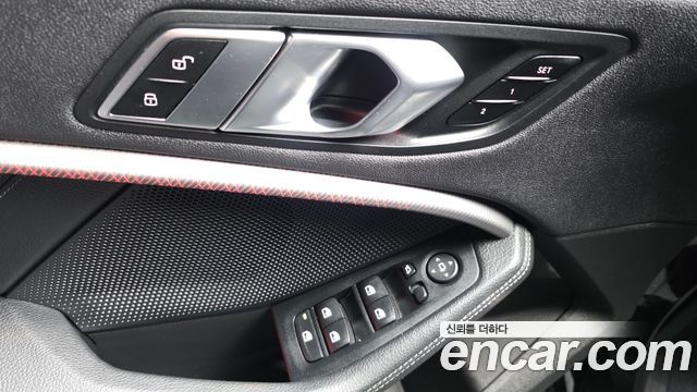 BMW 2-Series 2022 — photo 28