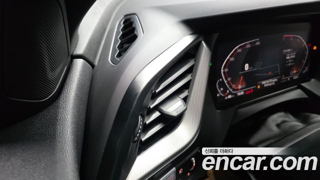 BMW 2-Series 2022 — photo 33