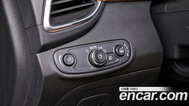 Chevrolet Korea Trax 2020 — photo 16