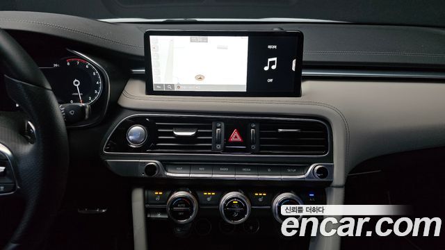 Genesis G70 2021 — photo 14