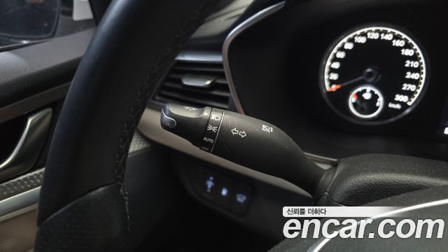 Genesis G70 2021 — photo 18