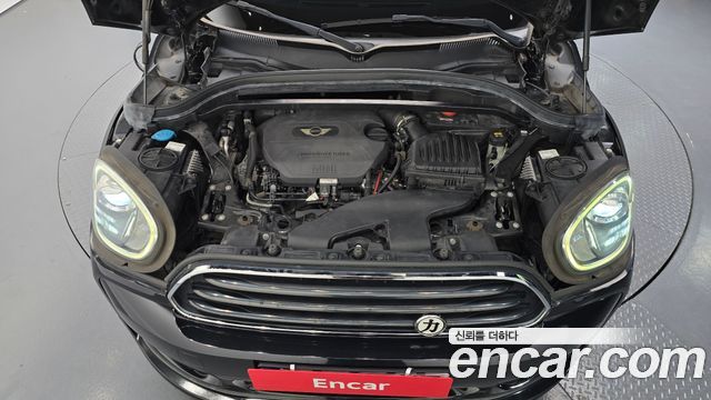 Mini Countryman 2018 — photo 6