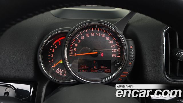 Mini Countryman 2018 — photo 8