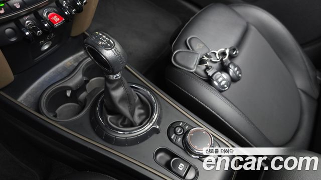 Mini Countryman 2018 — photo 9