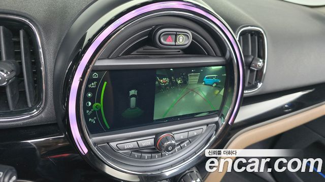 Mini Countryman 2018 — photo 14