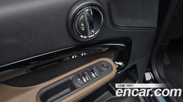Mini Countryman 2018 — photo 15