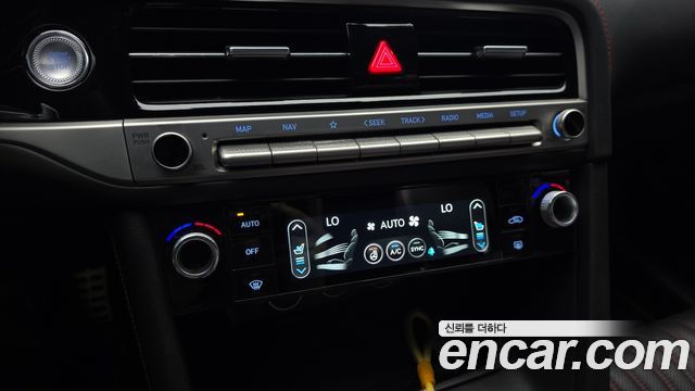 Genesis G70 2024 — photo 25