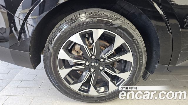 Kia Canival 2021 — photo 5