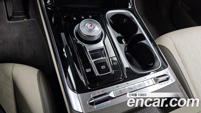 Kia Canival 2021 — photo 12