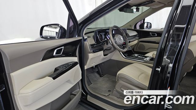 Kia Canival 2021 — photo 13