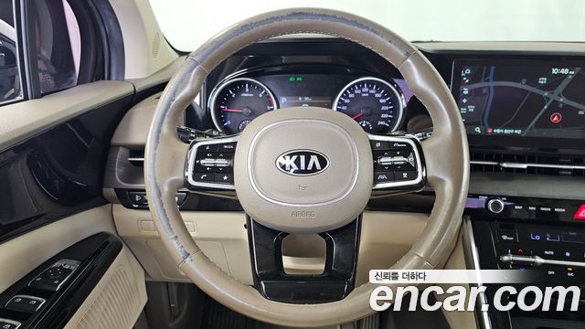Kia Canival 2021 — photo 19