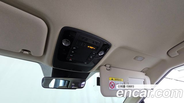 Kia Canival 2021 — photo 24