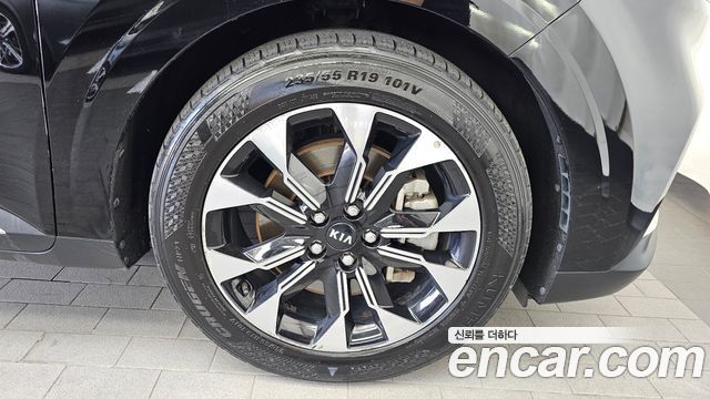 Kia Canival 2021 — photo 7