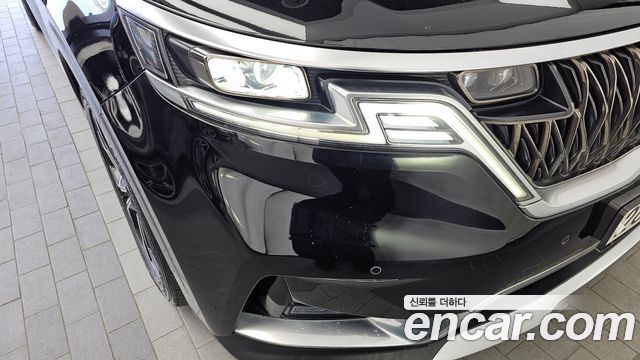 Kia Canival 2021 — photo 8