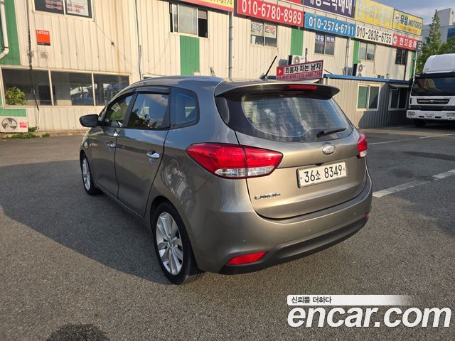 Kia Carens 2014 — photo 6