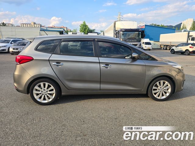 Kia Carens 2014 — photo 8