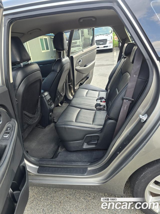 Kia Carens 2014 — photo 19