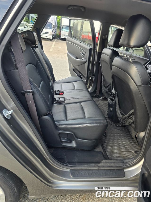 Kia Carens 2014 — photo 20