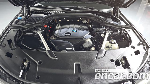 BMW Gran Turismo 2022 — photo 6