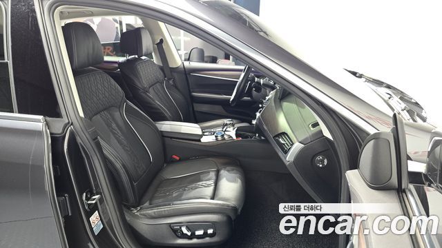 BMW Gran Turismo 2022 — photo 16