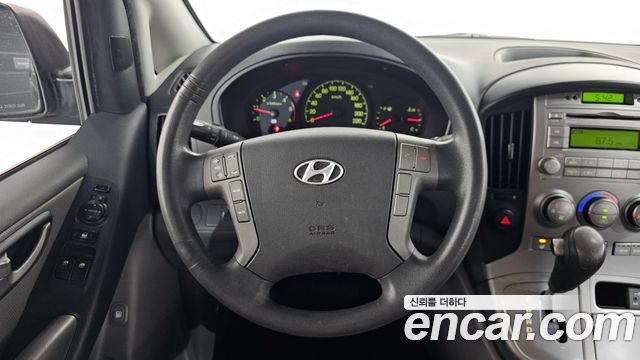 Hyundai Starex 2012 — photo 12