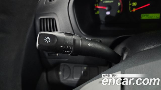 Hyundai Starex 2012 — photo 15