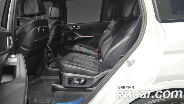 BMW X7 2025 — photo 18