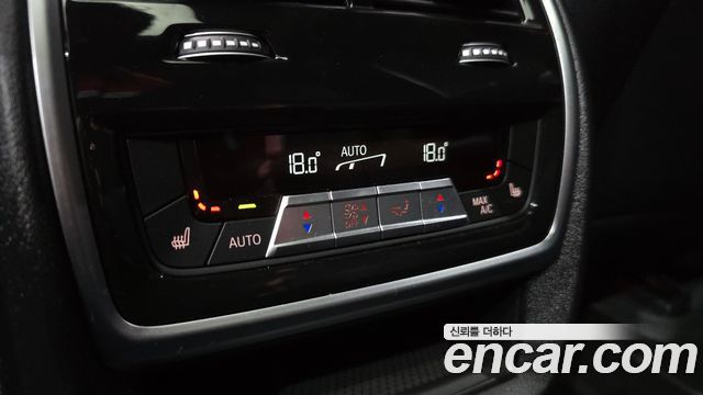 BMW X7 2025 — photo 28