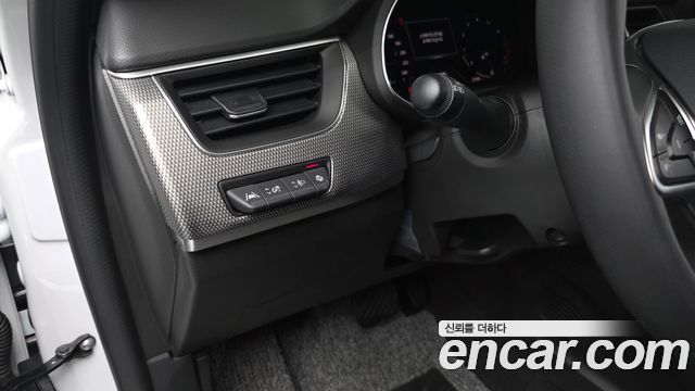 Renault Korea XM3 2024 — photo 19