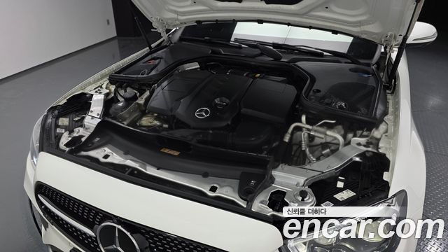 Mercedes-Benz E-Class 2021 — photo 6