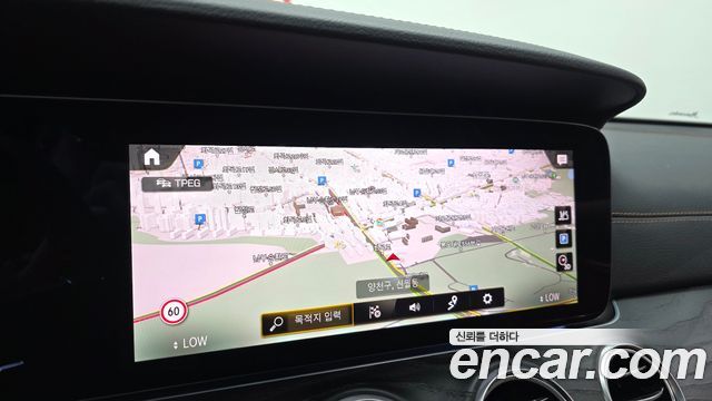 Mercedes-Benz E-Class 2021 — photo 22